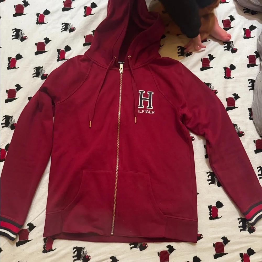 Tommy Hilfiger Red Hoodie - Picture 2 of 3